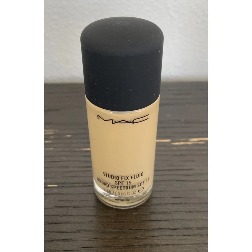 Mac Studio Fix Fluid Foundation SPF 15 C40 - Full Size 30mL / 1.0 Oz. Makeup
